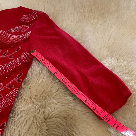 Red Embellished heavily beaded sweater - Picture 6 of 7
